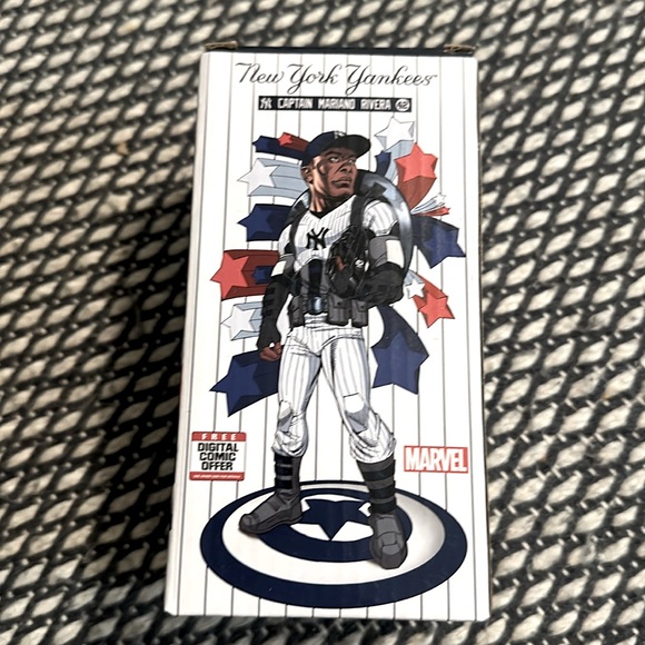 Captain Mariano Rivera New York Yankees bobble head Marvel NIB - Picture 1 of 10